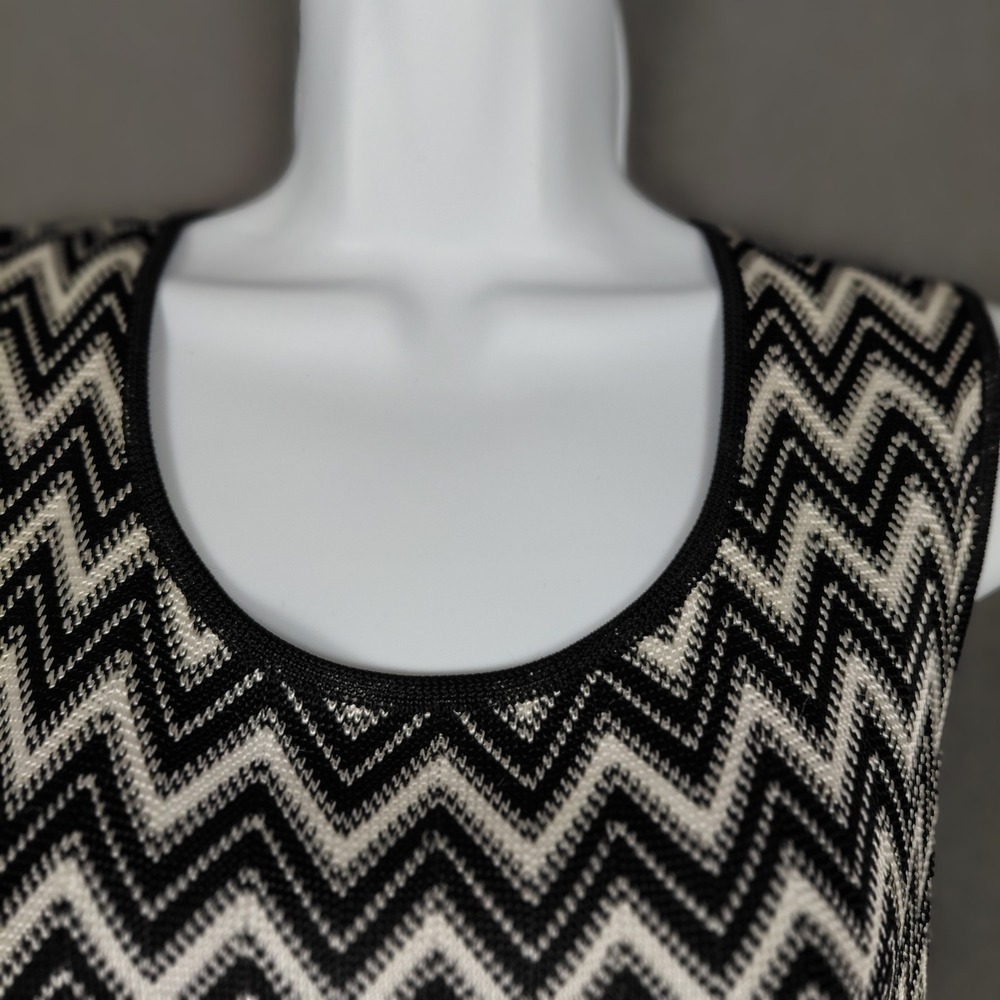 Nordstrom Classiques Entier Womens L Black White Chevron Zig Zag Knit Tank Top - Picture 6 of 9